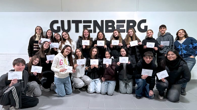 Diseño, compromiso y aprendizaje en acción: Fundación Gutenberg acerca a estudiantes secundarios al mundo del diseño y el trabajo
