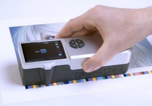 Gama expandida en flexografía: solución para cambios rápidos